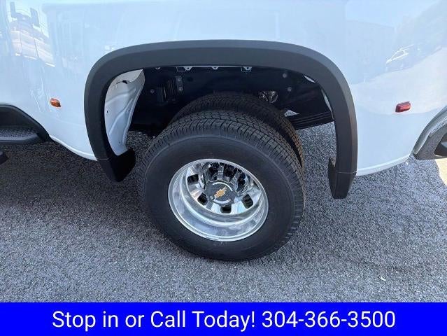 2026 Chevrolet Silverado 3500 HD Crew Cab Long Box 4-Wheel Drive LT