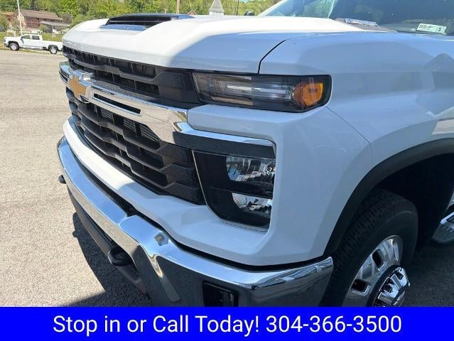 2026 Chevrolet Silverado 3500 HD Crew Cab Long Box 4-Wheel Drive LT
