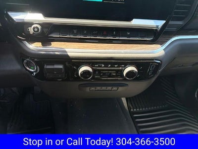 2026 Chevrolet Silverado 3500 HD Crew Cab Long Box 4-Wheel Drive LT