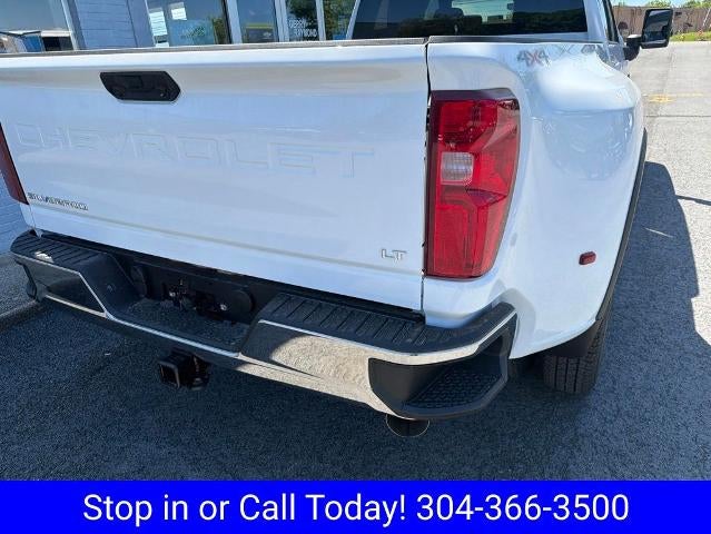2026 Chevrolet Silverado 3500 HD Crew Cab Long Box 4-Wheel Drive LT