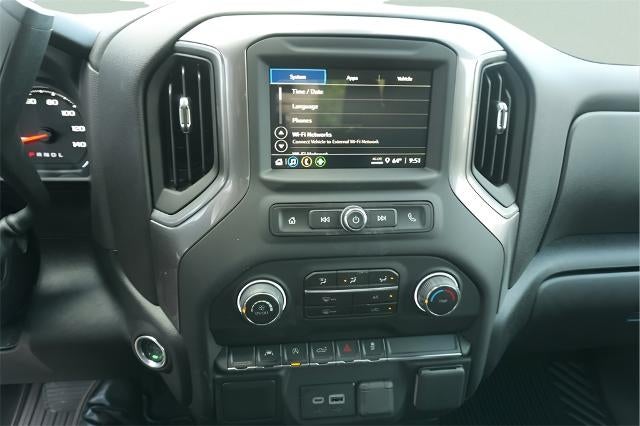 2026 Chevrolet Silverado 1500 Crew Cab Short Box 4-Wheel Drive Custom