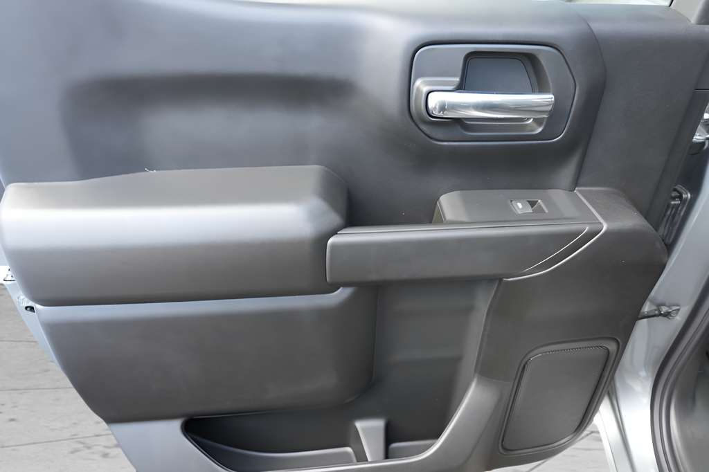 2026 Chevrolet Silverado 1500 Crew Cab Short Box 4-Wheel Drive Custom