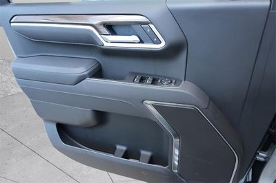 2026 Chevrolet Silverado 1500 Crew Cab Short Box 4-Wheel Drive LT 1LT