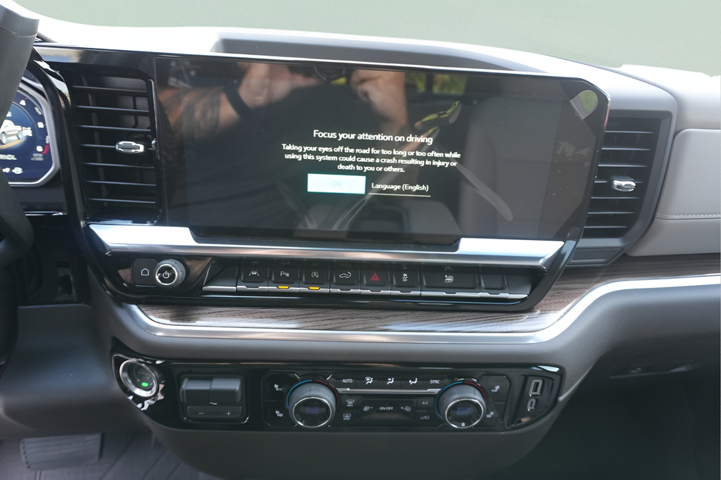 2026 Chevrolet Silverado 1500 Crew Cab Short Box 4-Wheel Drive LT 1LT