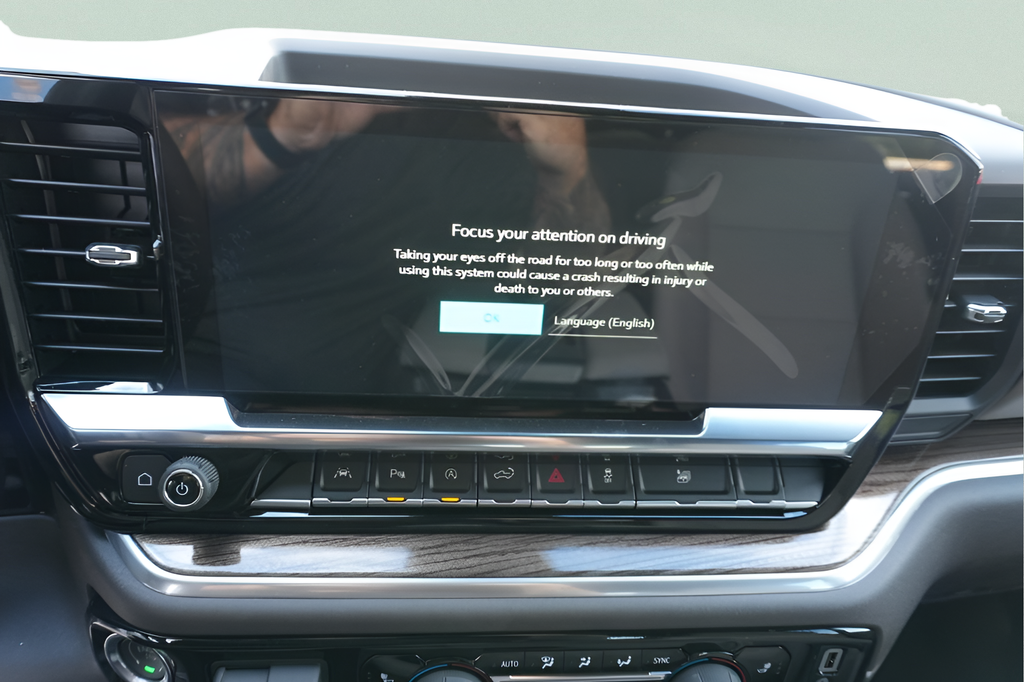 2026 Chevrolet Silverado 1500 Crew Cab Short Box 4-Wheel Drive LT 1LT