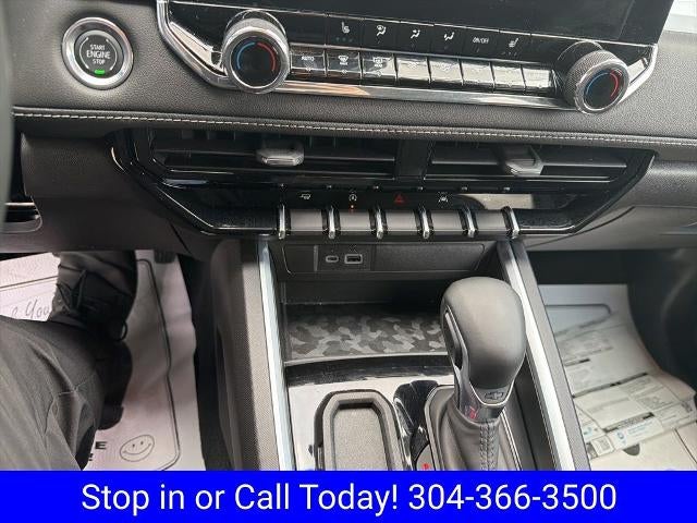 2025 Chevrolet Colorado Crew Cab Short Box 2-Wheel Drive LT