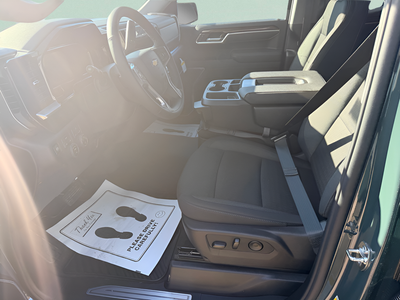 2026 Chevrolet Silverado 1500 Double Cab Standard Box 4-Wheel Drive LT 2FL