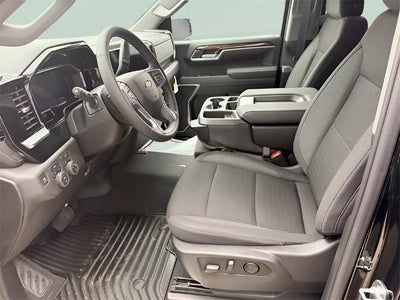 2026 Chevrolet Silverado 1500 Crew Cab Short Box 4-Wheel Drive LT 1LT