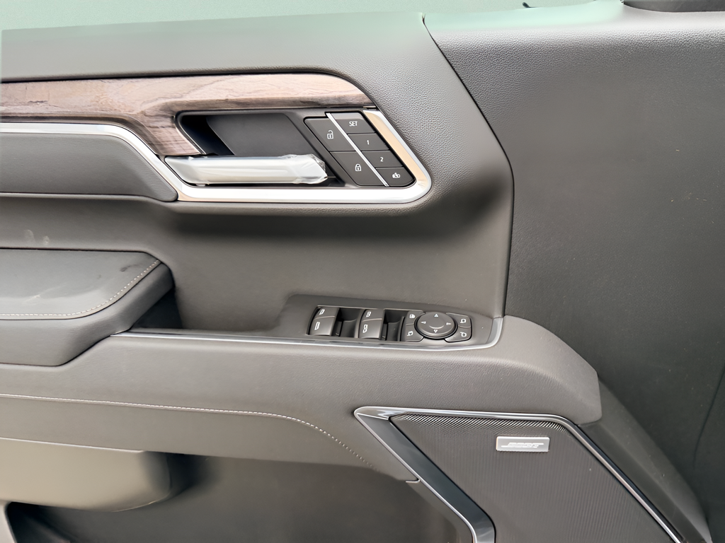 2026 Chevrolet Silverado 1500 Crew Cab Short Box 4-Wheel Drive LTZ