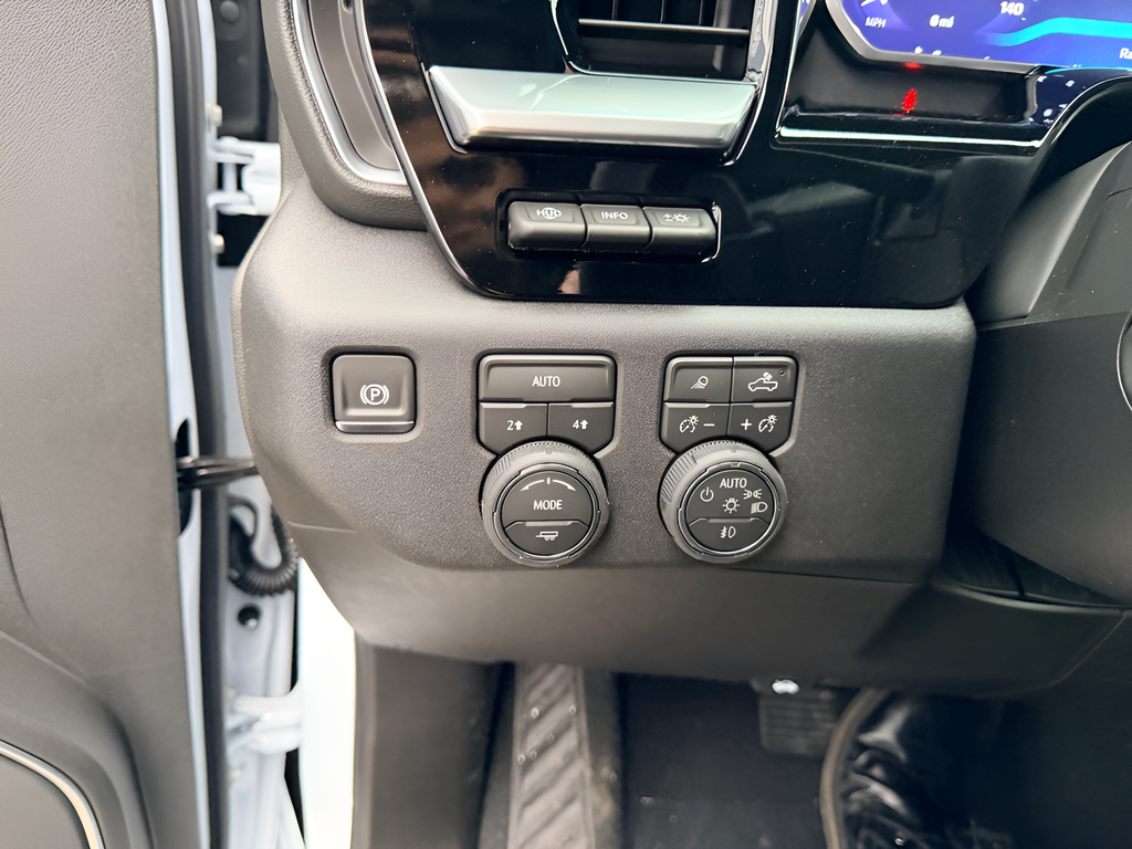 2026 Chevrolet Silverado 1500 Crew Cab Short Box 4-Wheel Drive LTZ