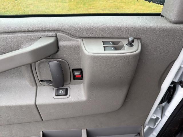 2025 Chevrolet Express Cargo 2500 2500 Regular Wheelbase Rear-Wheel Drive