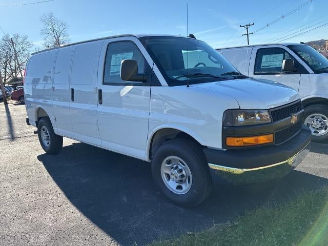 2025 Chevrolet Express Cargo 3500 3500 Regular Wheelbase Rear-Wheel Drive