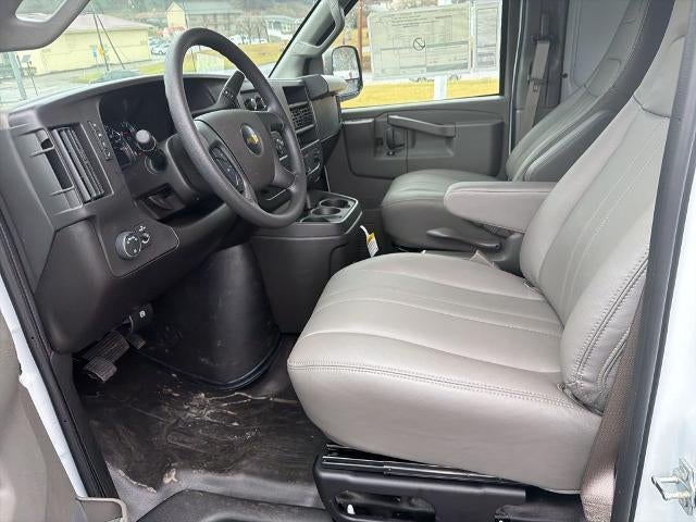 2025 Chevrolet Express Cargo 3500 3500 Regular Wheelbase Rear-Wheel Drive