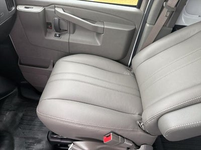 2025 Chevrolet Express Cargo 3500 3500 Regular Wheelbase Rear-Wheel Drive