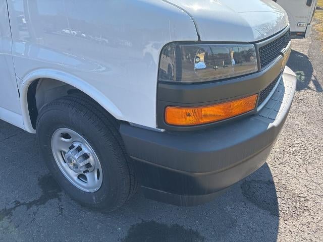 2025 Chevrolet Express Cargo 3500 3500 Regular Wheelbase Rear-Wheel Drive