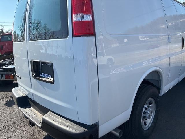 2025 Chevrolet Express Cargo 3500 3500 Regular Wheelbase Rear-Wheel Drive