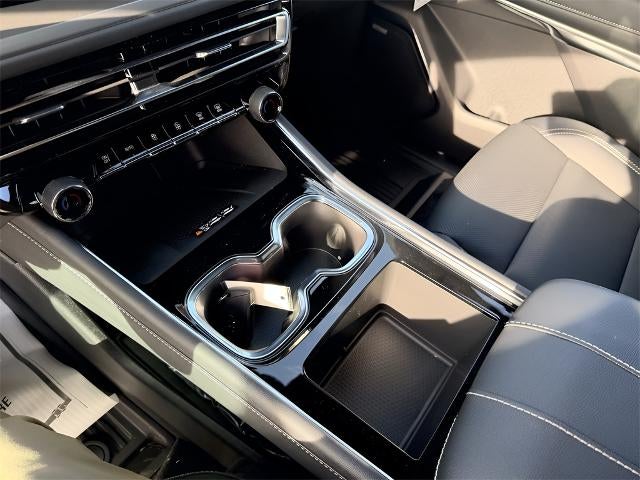 2026 Chevrolet Traverse LT w/2LT