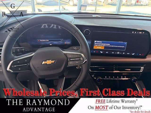 2027 Chevrolet Traverse LT w/2LT