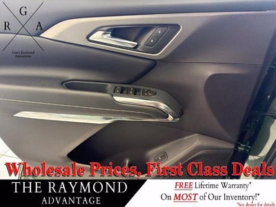 2027 Chevrolet Traverse LT w/2LT
