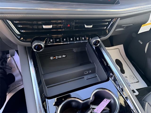 2026 Chevrolet Suburban 4WD Premier