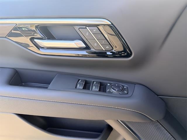 2026 Chevrolet Suburban 4WD Premier