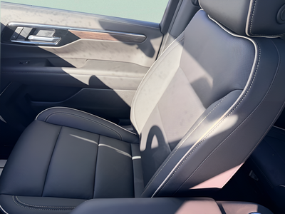 2026 Chevrolet Suburban 4WD Premier