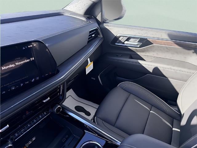 2026 Chevrolet Suburban 4WD Premier