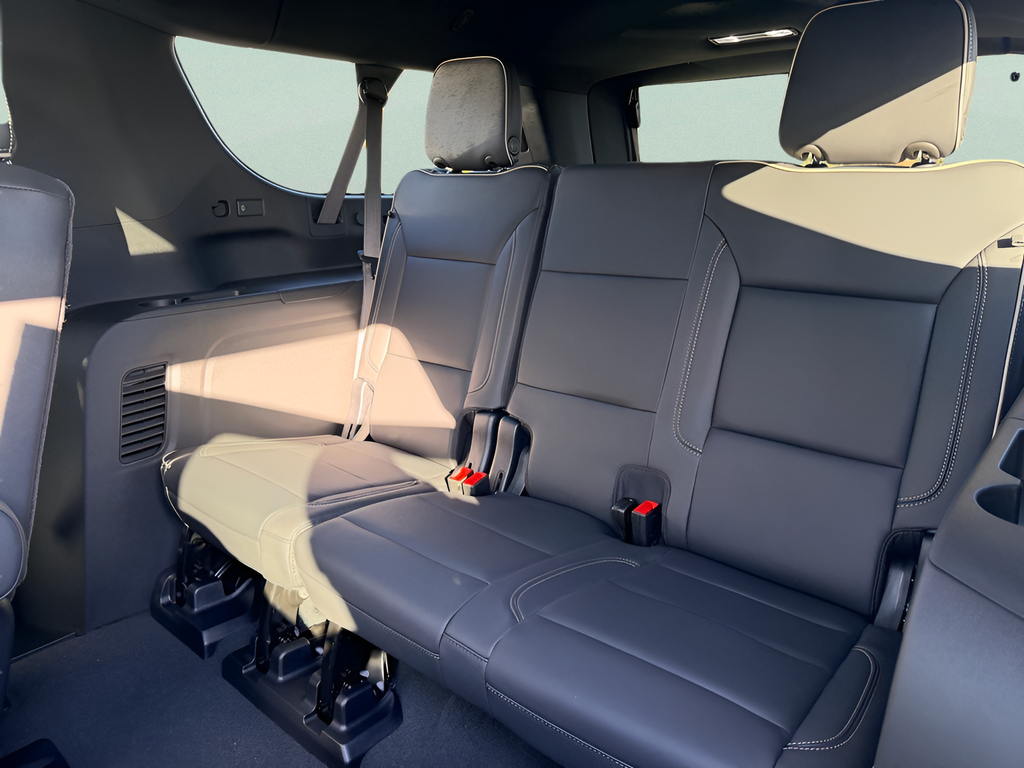 2026 Chevrolet Suburban 4WD Premier