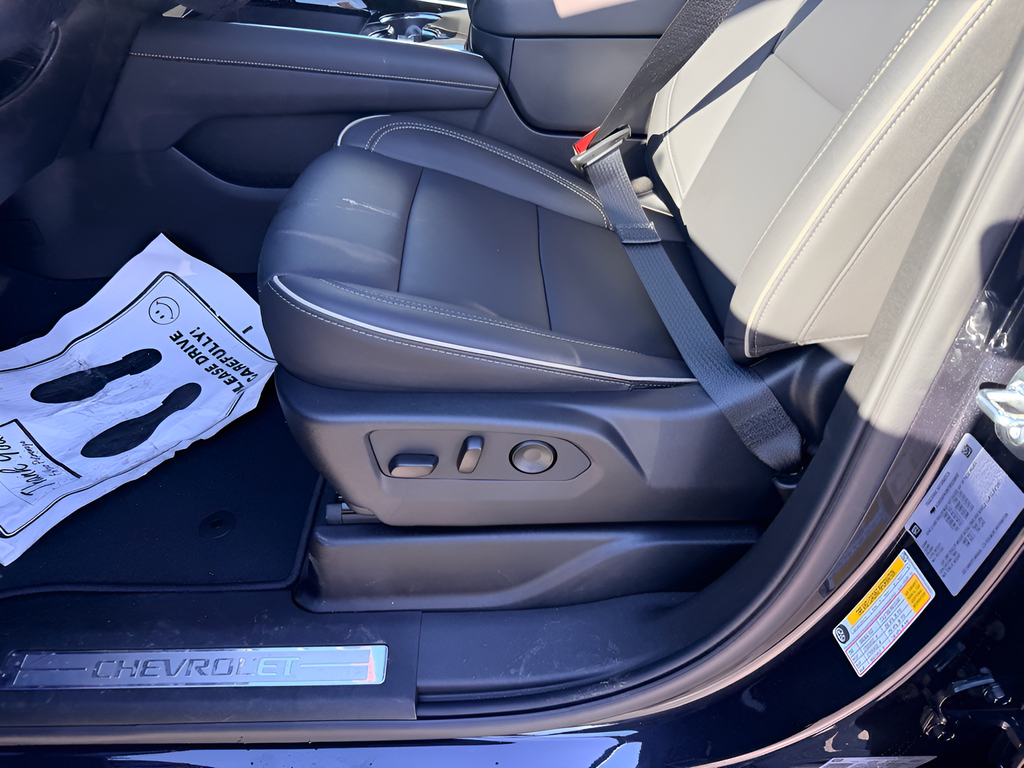 2026 Chevrolet Suburban 4WD Premier