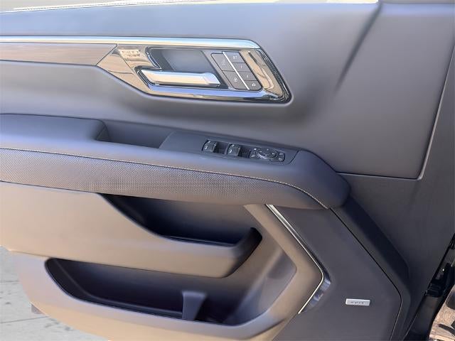 2026 Chevrolet Suburban 4WD Premier