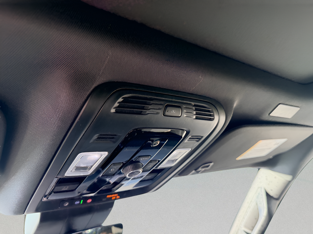 2026 Chevrolet Suburban 4WD Premier