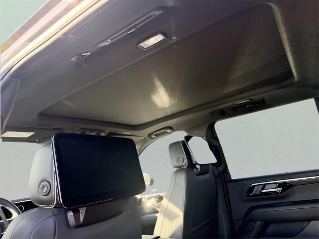 2026 Chevrolet Suburban 4WD Premier