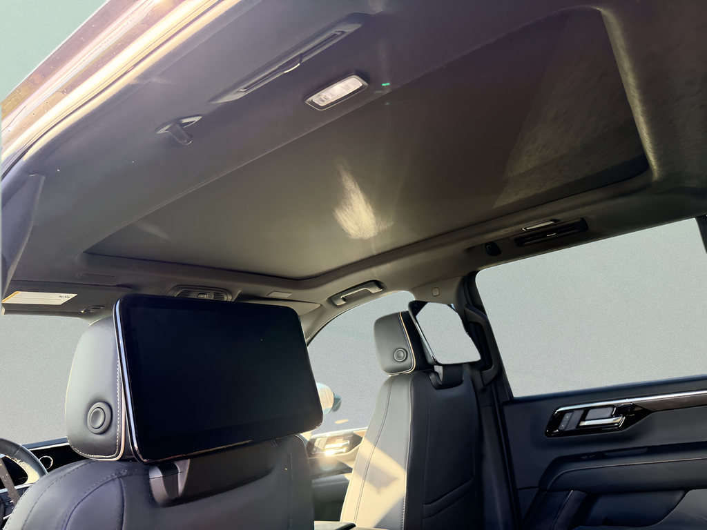 2026 Chevrolet Suburban 4WD Premier