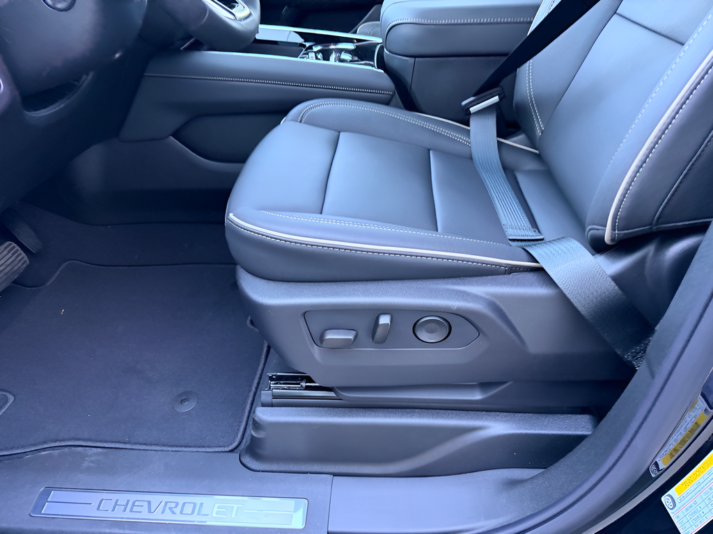 2026 Chevrolet Tahoe 4WD Premier