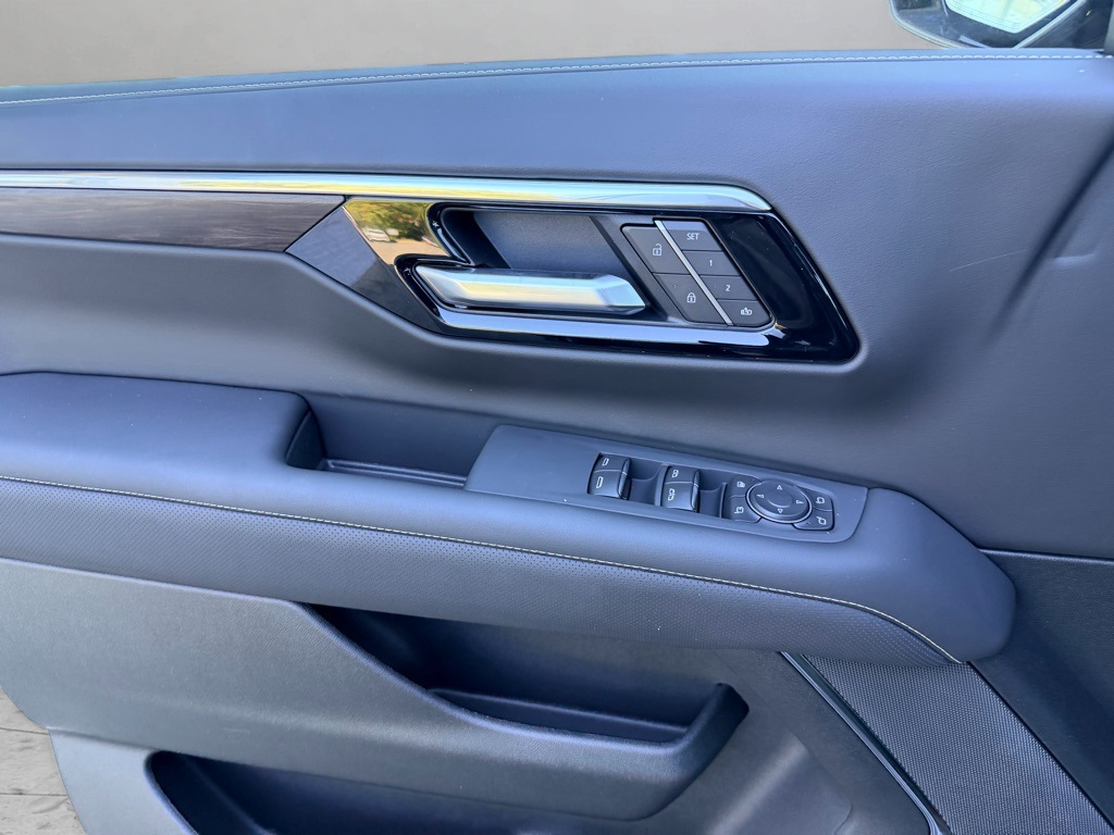 2026 Chevrolet Tahoe 4WD Premier