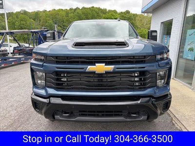 2026 Chevrolet Silverado 2500 HD Crew Cab Standard Box 4-Wheel Drive Custom