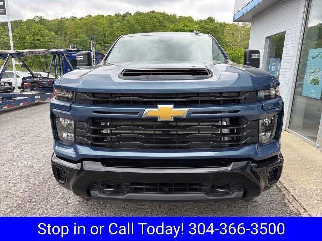 2026 Chevrolet Silverado 2500 HD Crew Cab Standard Box 4-Wheel Drive Custom