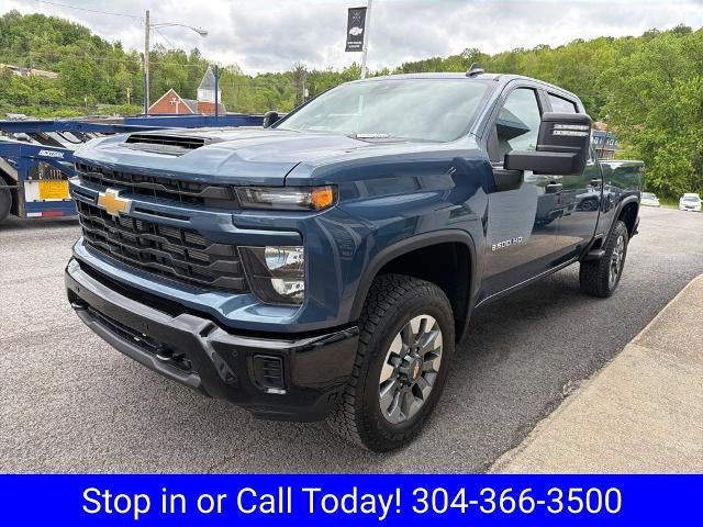 2026 Chevrolet Silverado 2500 HD Crew Cab Standard Box 4-Wheel Drive Custom