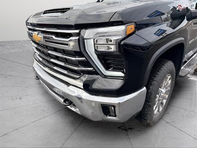 2026 Chevrolet Silverado 2500 HD Crew Cab Standard Box 4-Wheel Drive LTZ