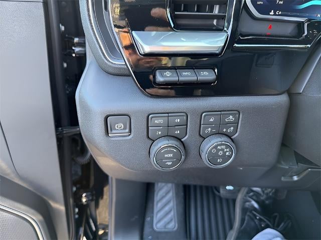 2026 Chevrolet Silverado 2500 HD Crew Cab Standard Box 4-Wheel Drive LTZ