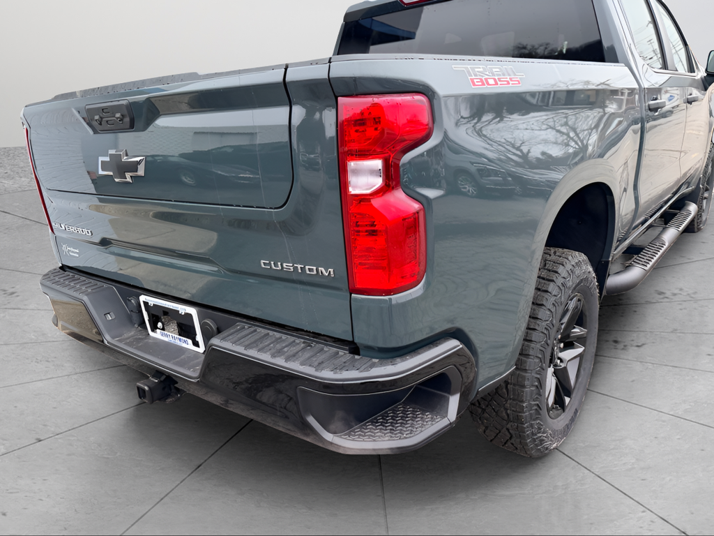 2026 Chevrolet Silverado 1500 Crew Cab Short Box 4-Wheel Drive Custom Trail Boss