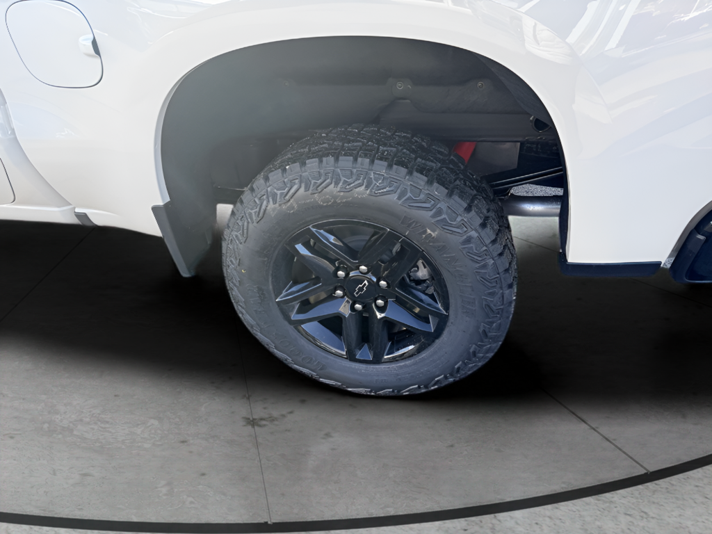 2026 Chevrolet Silverado 1500 Crew Cab Short Box 4-Wheel Drive Custom Trail Boss