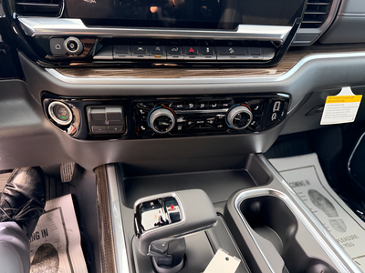 2026 Chevrolet Silverado 1500 Crew Cab Short Box 4-Wheel Drive LT Trail Boss