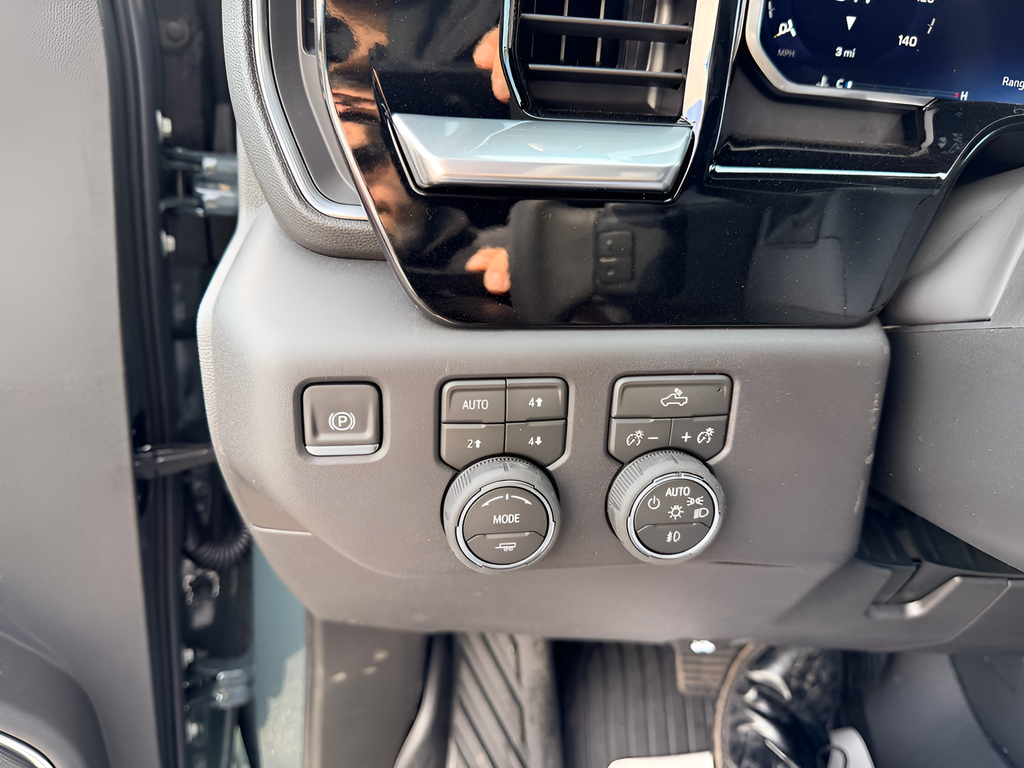 2026 Chevrolet Silverado 1500 Crew Cab Short Box 4-Wheel Drive LT Trail Boss