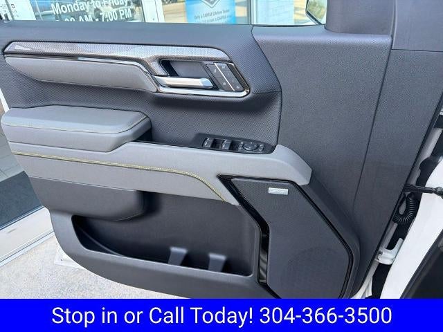 2026 Chevrolet Silverado 1500 Crew Cab Short Box 4-Wheel Drive ZR2
