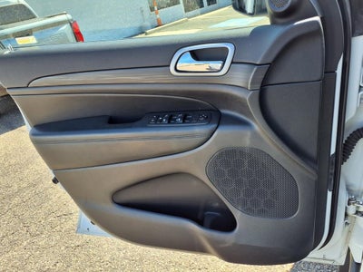 2020 Jeep Grand Cherokee Laredo E