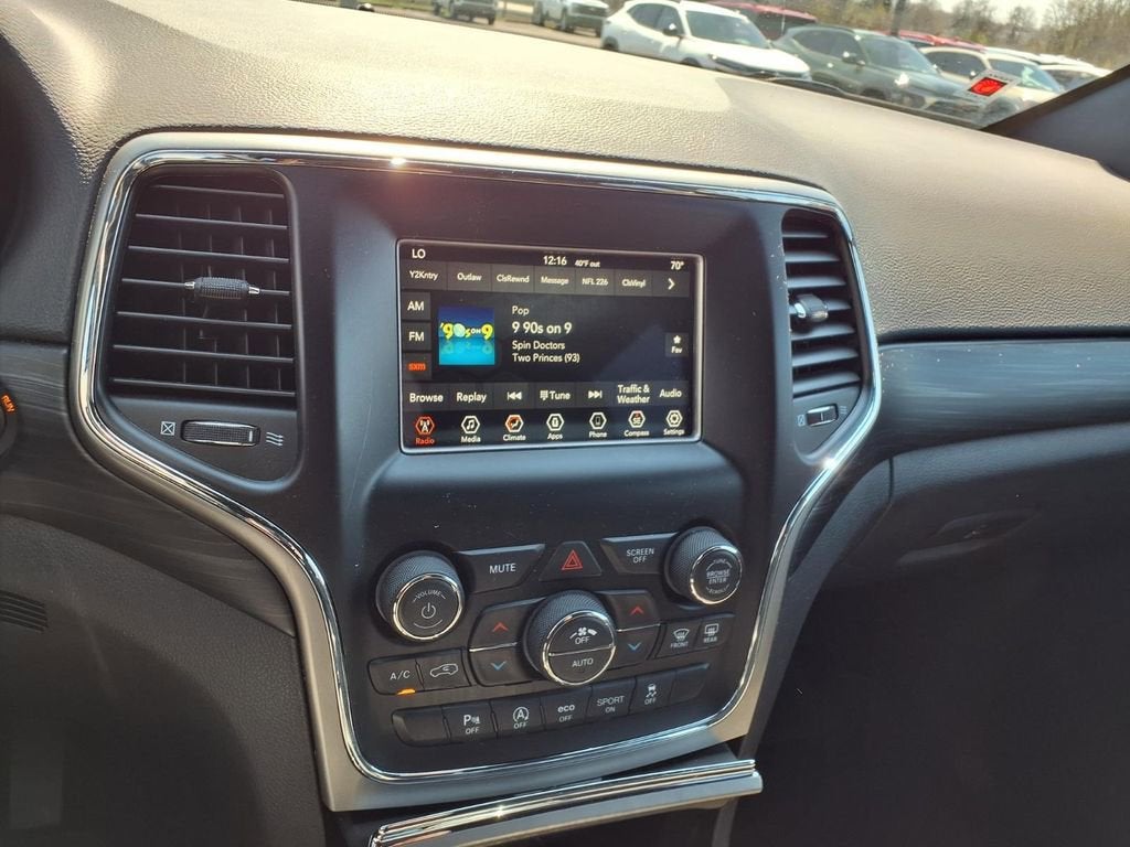 2020 Jeep Grand Cherokee Laredo E